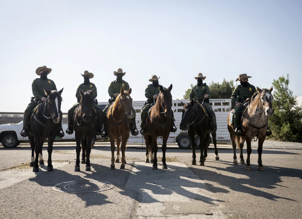 Image: Acting Secretary Wolf Participates in an Operational Brief and ATV Tour of the Border Wall (44)