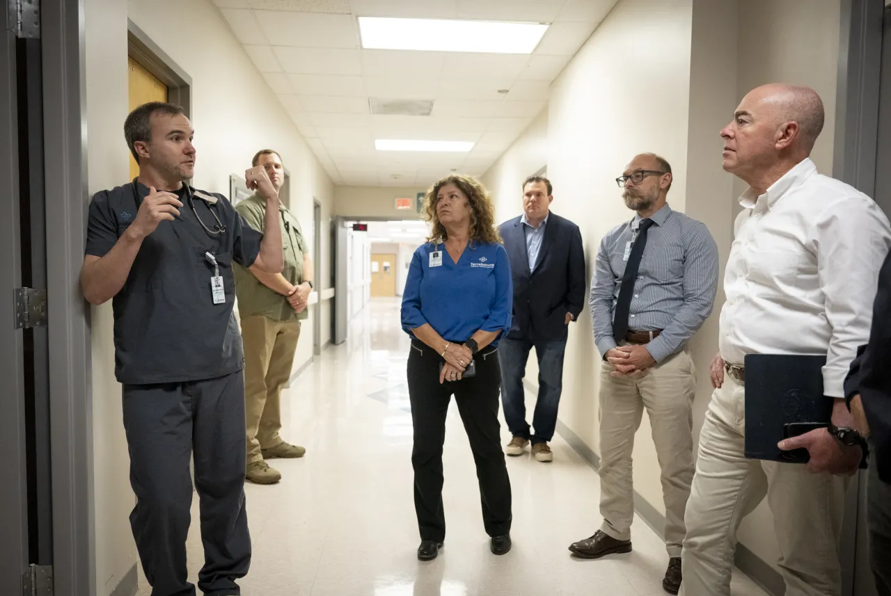 Image: DHS Secretary Alejandro Mayorkas Tours Terrebonne General Hospital (010)