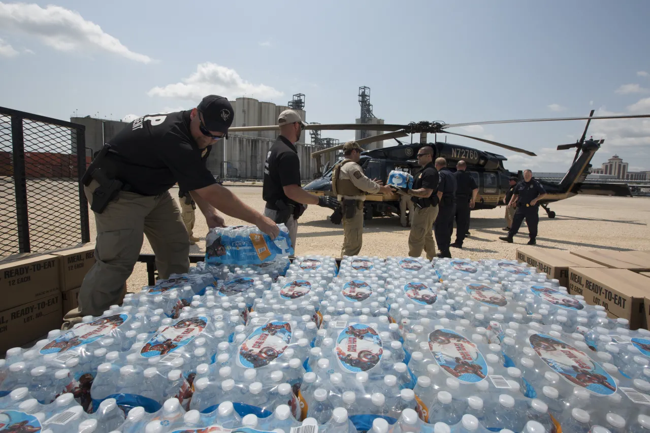 Image: AMO and OFO Provide Humanitarian Aid in the Aftermath of Hurricane Harvey