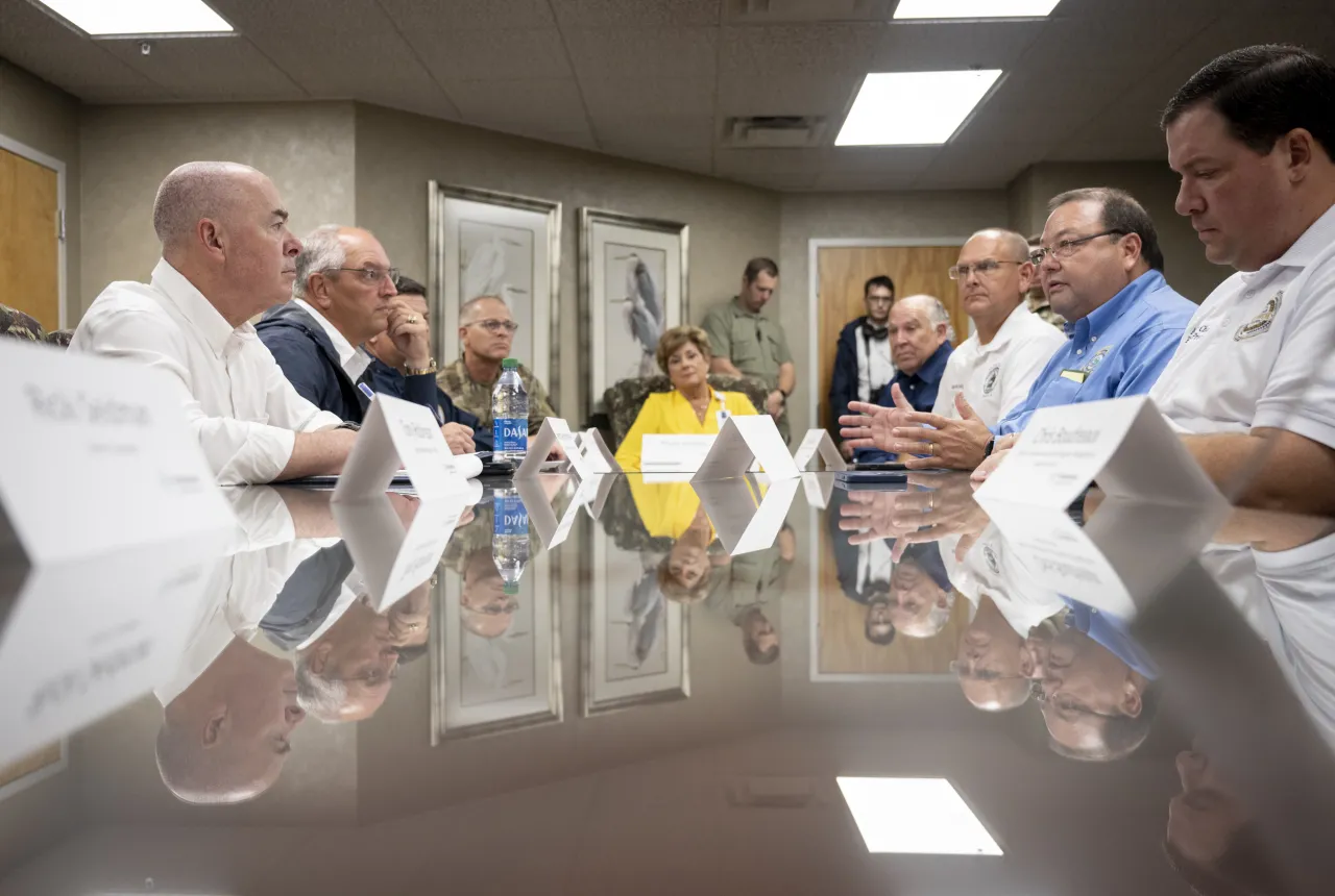 Image: DHS Secretary Alejandro Mayorkas Tours Terrebonne General Hospital (019)