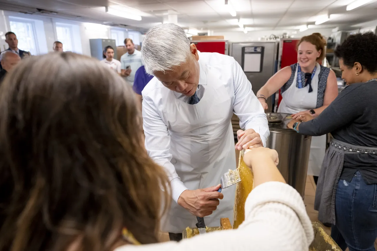 Image: DHS Employees Extract Honey From Bees on Campus (031)