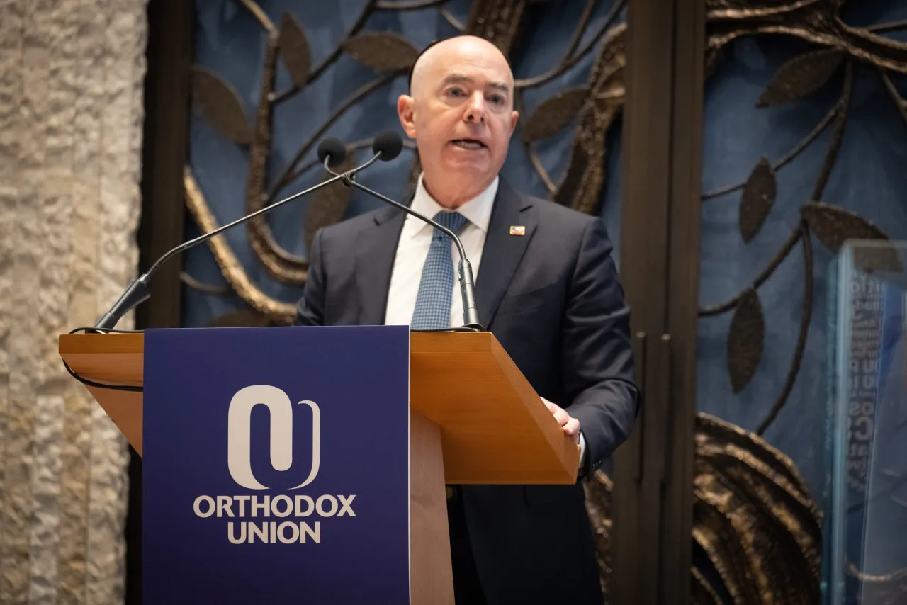 Image: DHS Secretary Alejandro Mayorkas Gives Remarks at Orthodox Union Event (009)