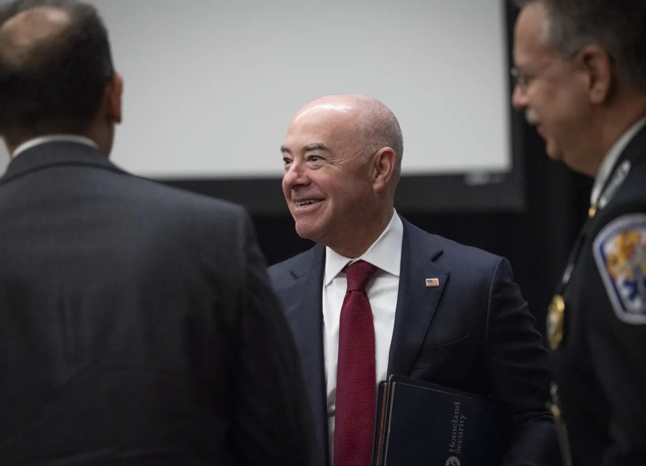 Image: DHS Secretary Alejandro Mayorkas Meets with International Association of Fire Chiefs Leadership (028)