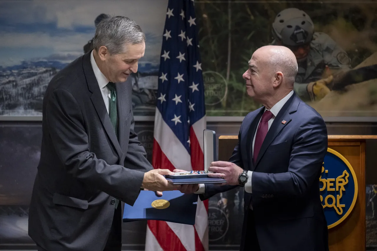 Image: DHS Secretary Alejandro Mayorkas Says Farewell to CBP Deputy Commissioner and Chief Ortiz    (023)