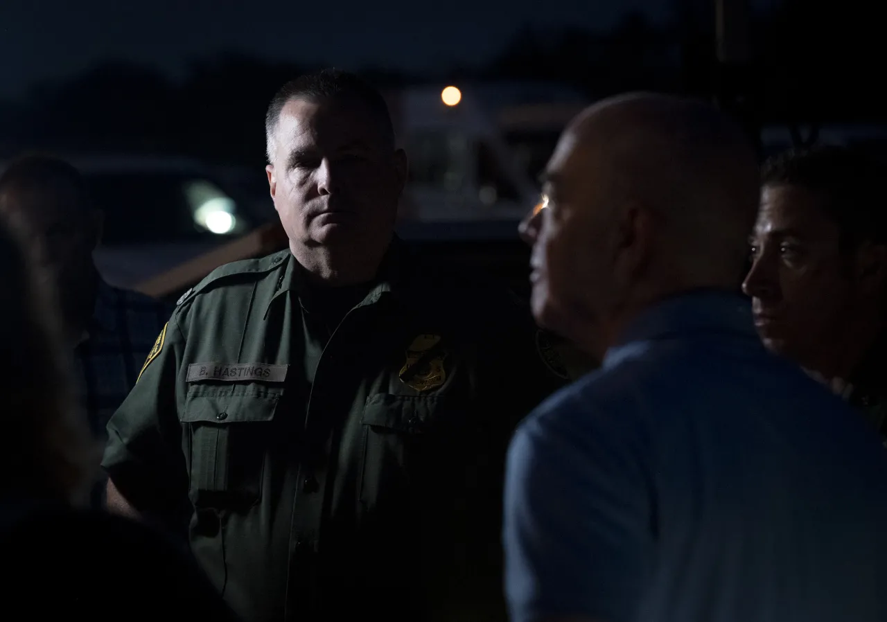 Image: DHS Secretary Alejandro Mayorkas Participates Border Tour with U.S. Border Patrol (005)