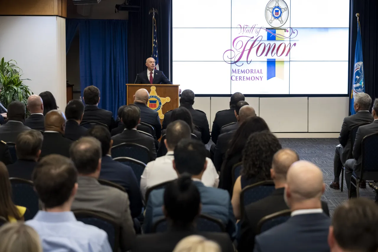 Image: DHS Secretary Alejandro Mayorkas Attends USSS Wall of Honor Ceremony  (018)