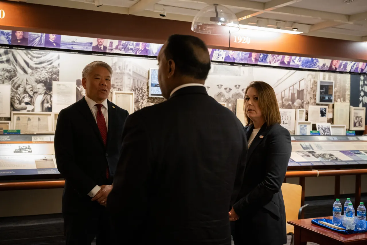 Image: DHS Secretary Alejandro Mayorkas Swears In Director of USSS (001)