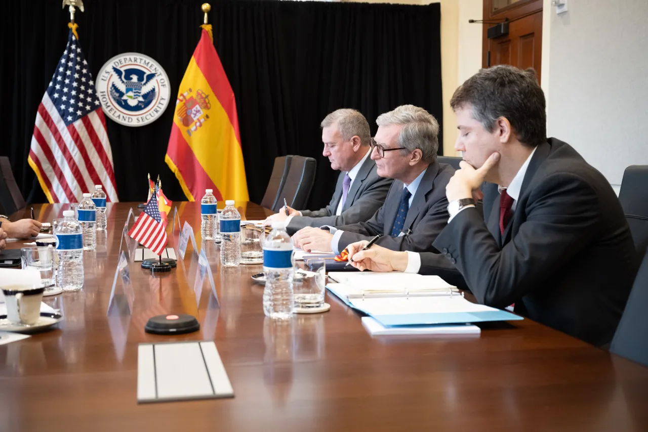 Image: DHS Secretary Alejandro Mayorkas Meets with Spanish Ambassador (010)