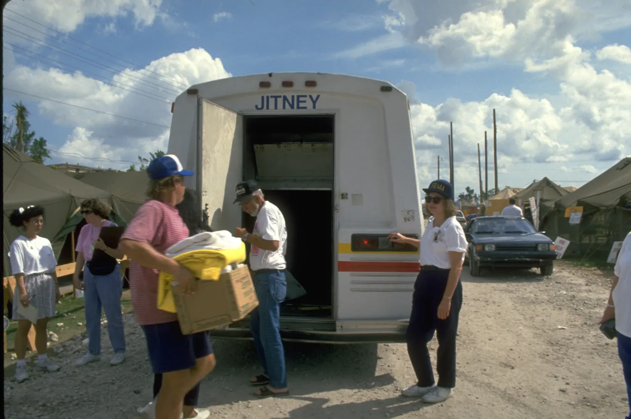 Image: Hurricane Andrew - FEMA provides food, water, clothing, and temporary housing (8)