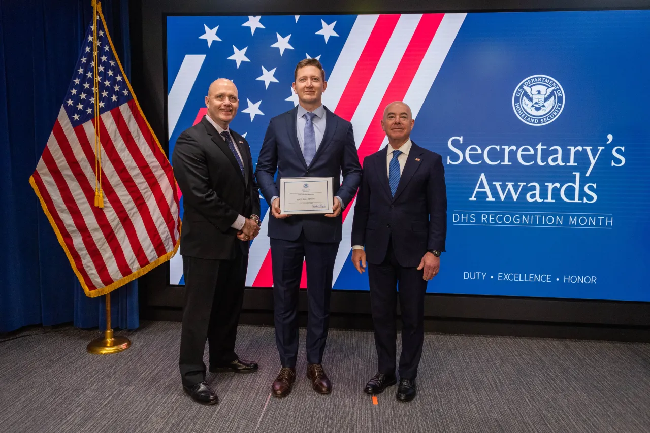 Image: Secretary's Innovation Award, Matthew J. Senson