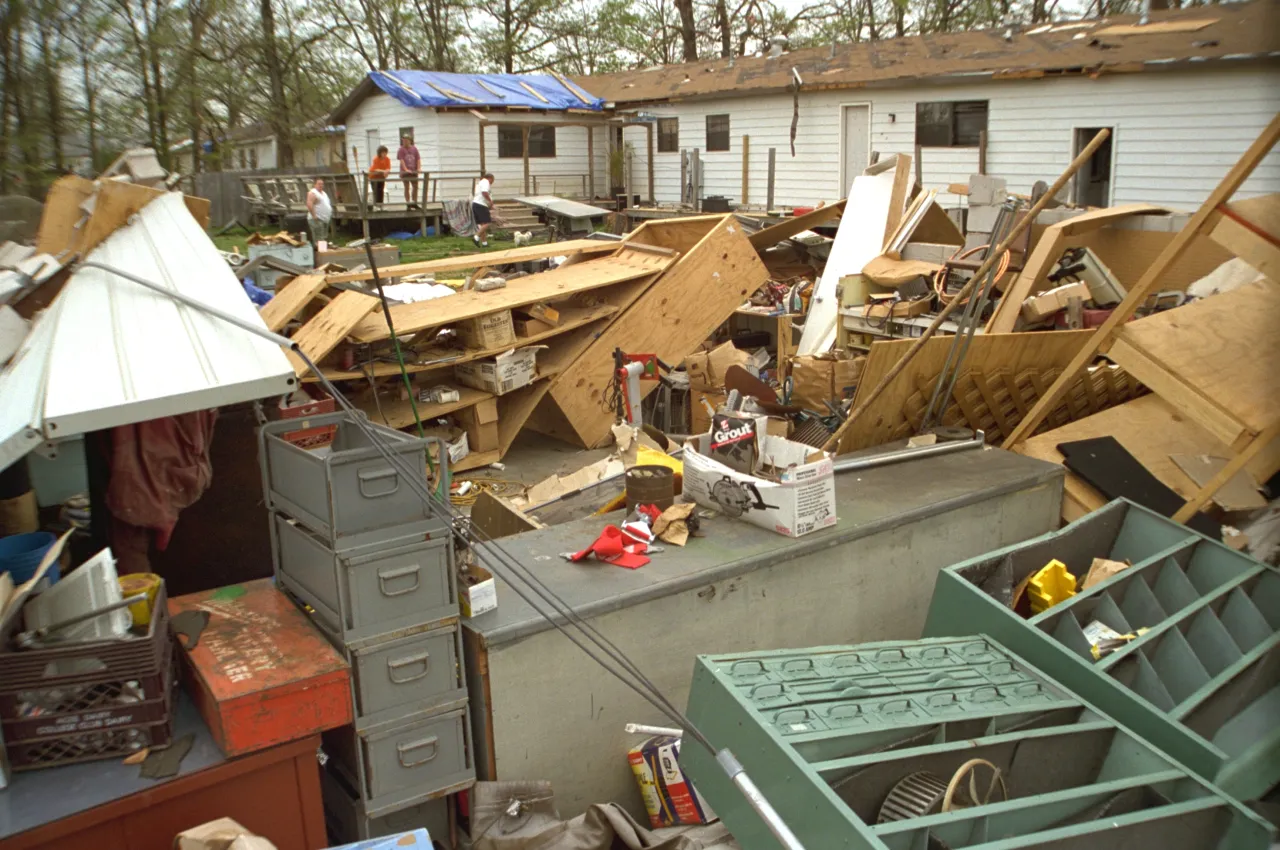 Image: Hurricane Andrew - Houses and Businesses Damaged (32)