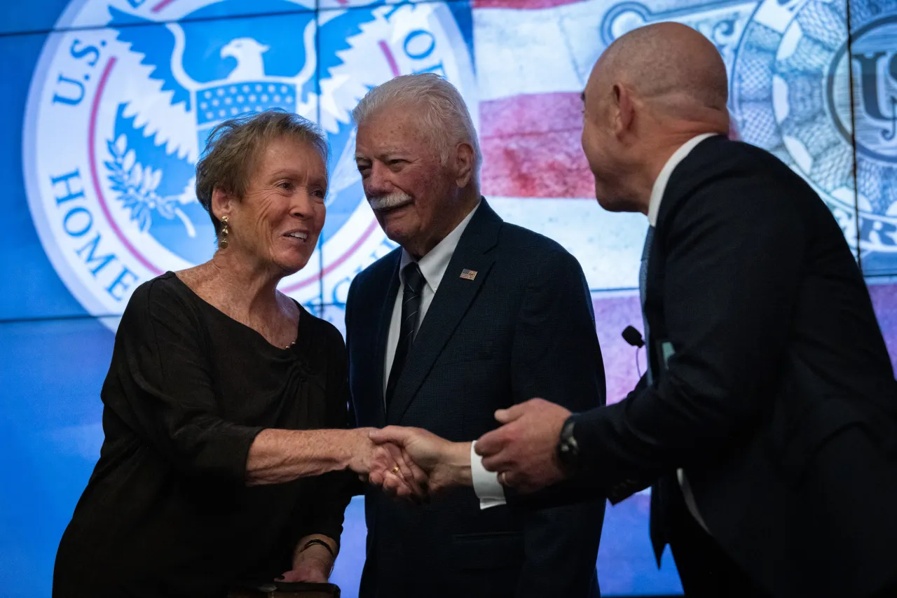 Image: DHS Secretary Alejandro Mayorkas Swears In Director of USSS (020)