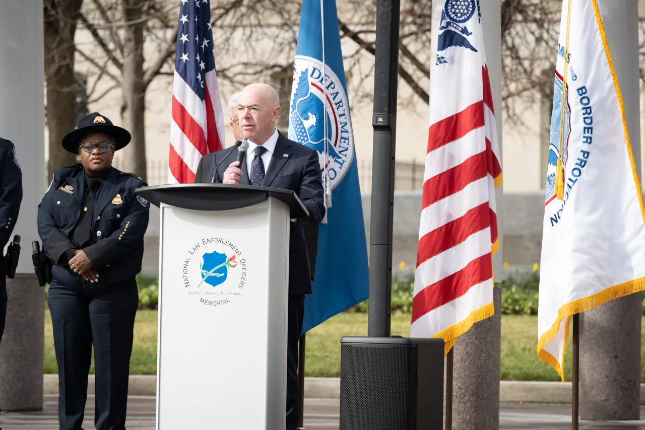 Image: DHS Secretary Alejandro Mayorkas Gives Remarks at NTEU Wreath Laying Ceremony (039)