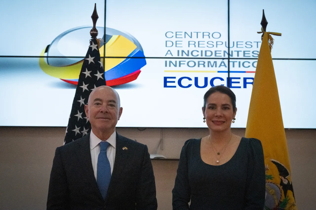 Image: DHS Secretary Alejandro Mayorkas Visits EcuCERT National Cybersecurity Center (001)