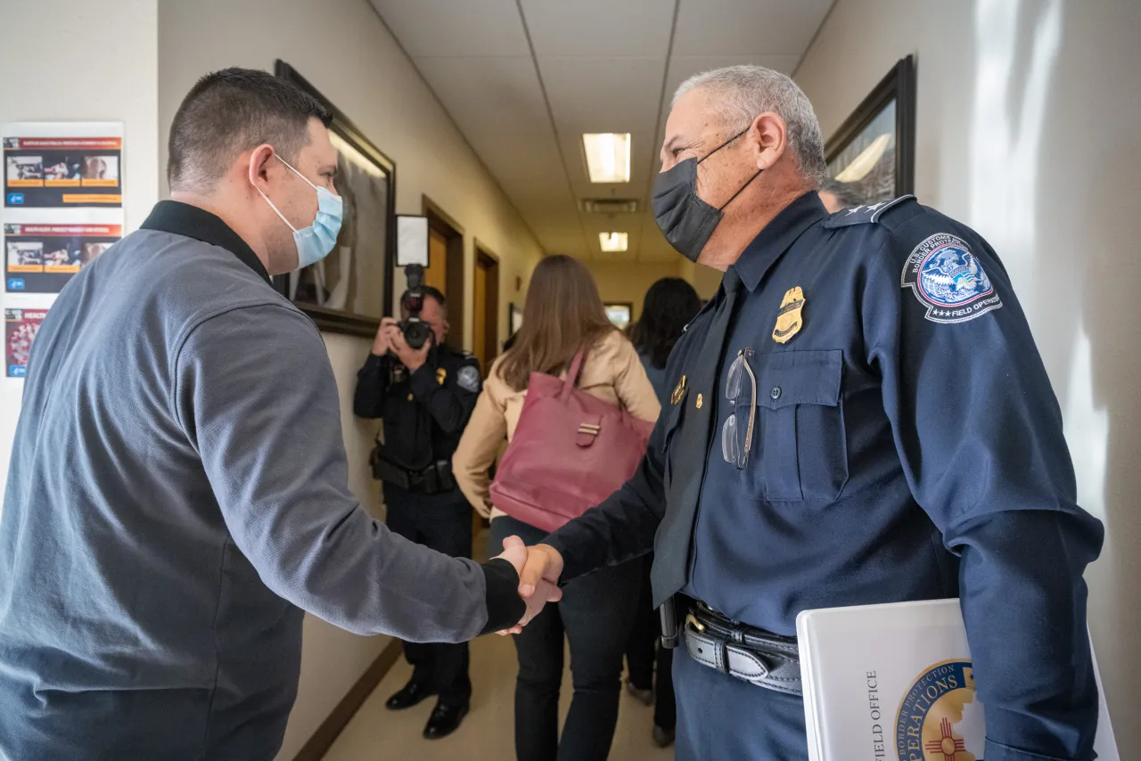 Image: DHS Secretary Alejandro Mayorkas Visits Paso Del Norte Port of Entry (032)