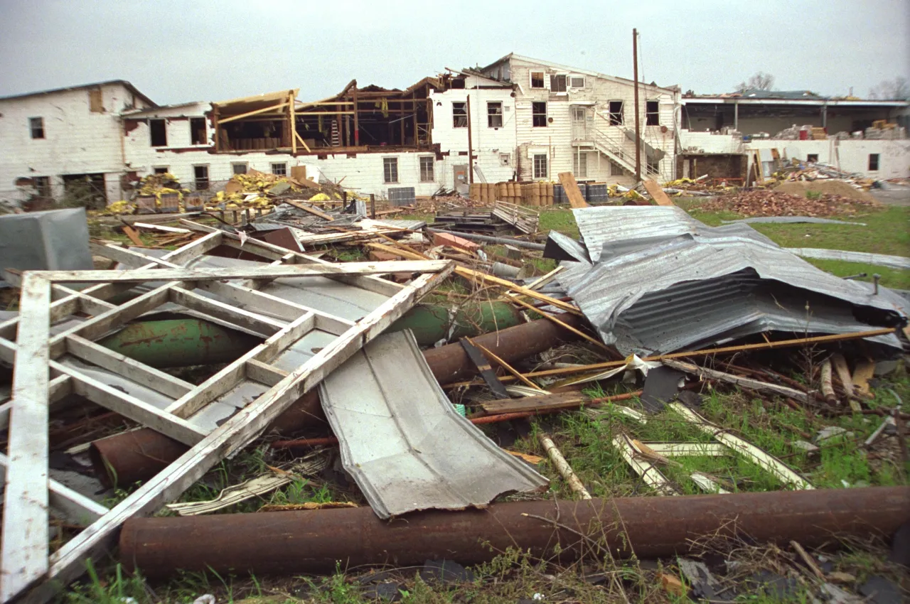 Image: Hurricane Andrew - Houses and Businesses Damaged (13)