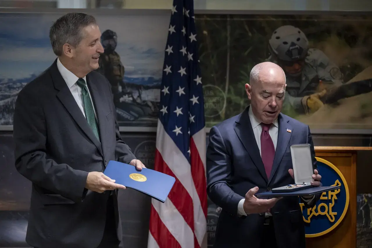 Image: DHS Secretary Alejandro Mayorkas Says Farewell to CBP Deputy Commissioner and Chief Ortiz    (022)