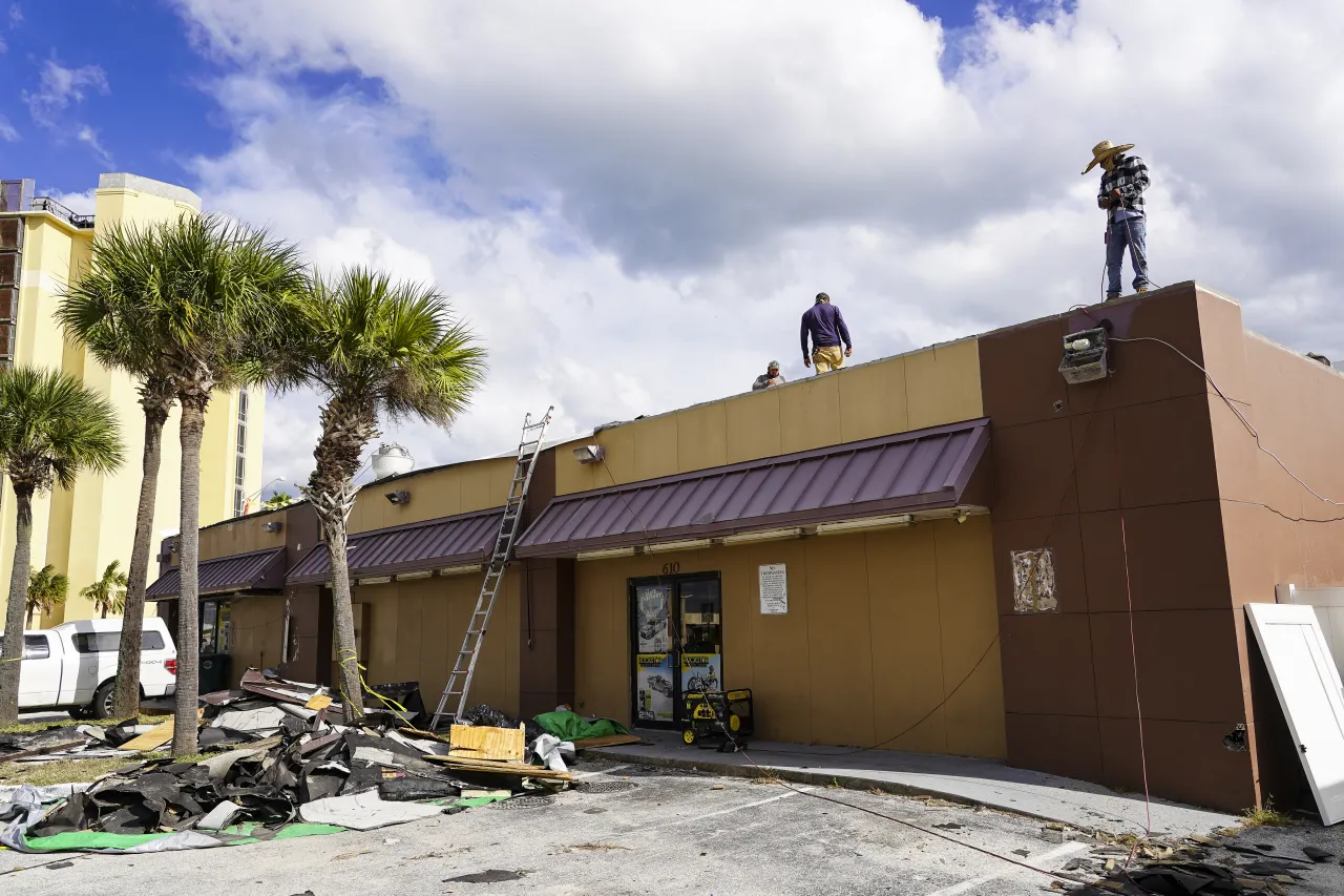 Image: Damage and Beach Erosion (1)