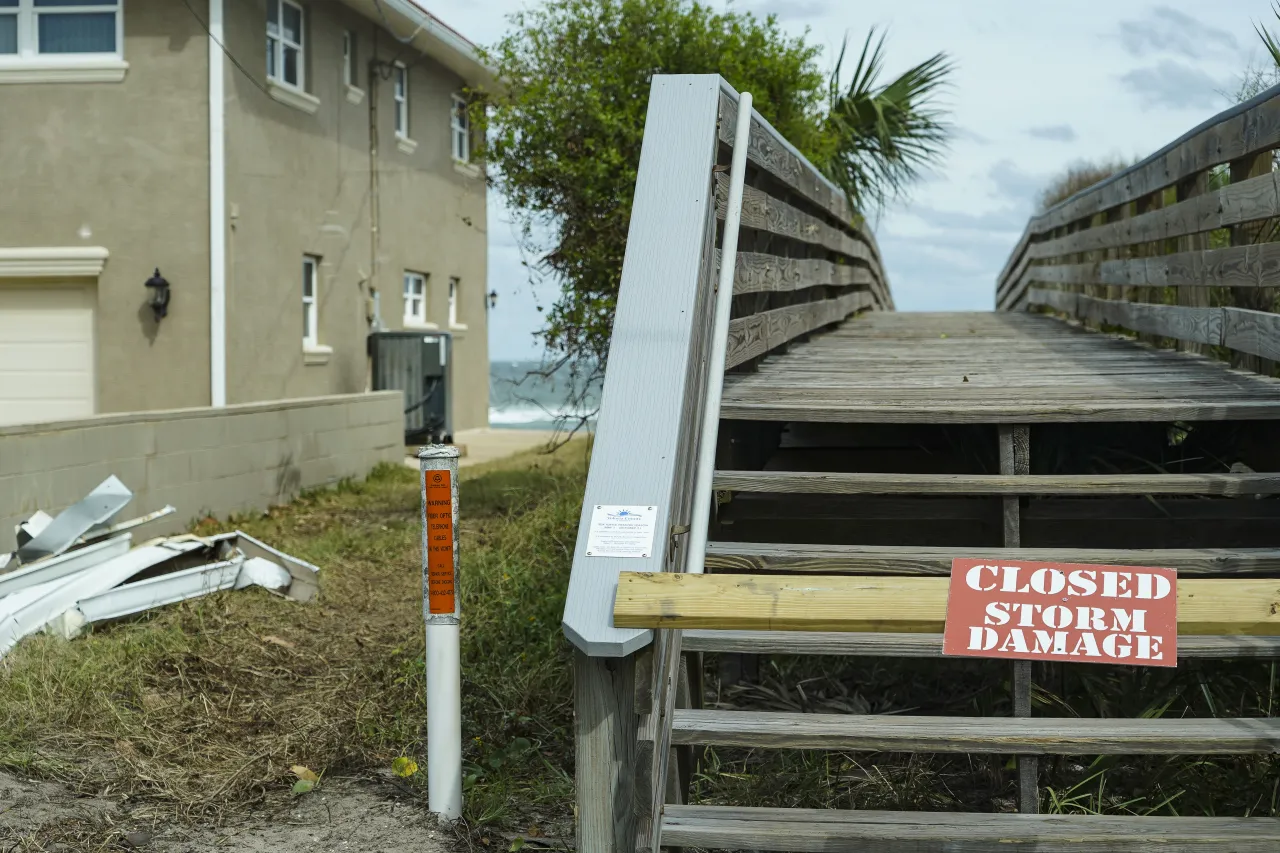 Image: Florida Beach Damaged by Hurricane Ian (2)