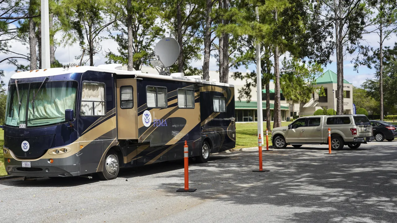 Image: FEMA Disaster Recovery Center in Orlando (1)