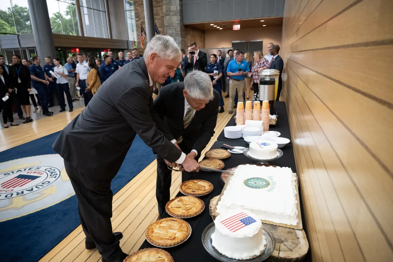 Image: DHS Deputy Secretary John Tien Celebrates U.S. Army Birthday (021)