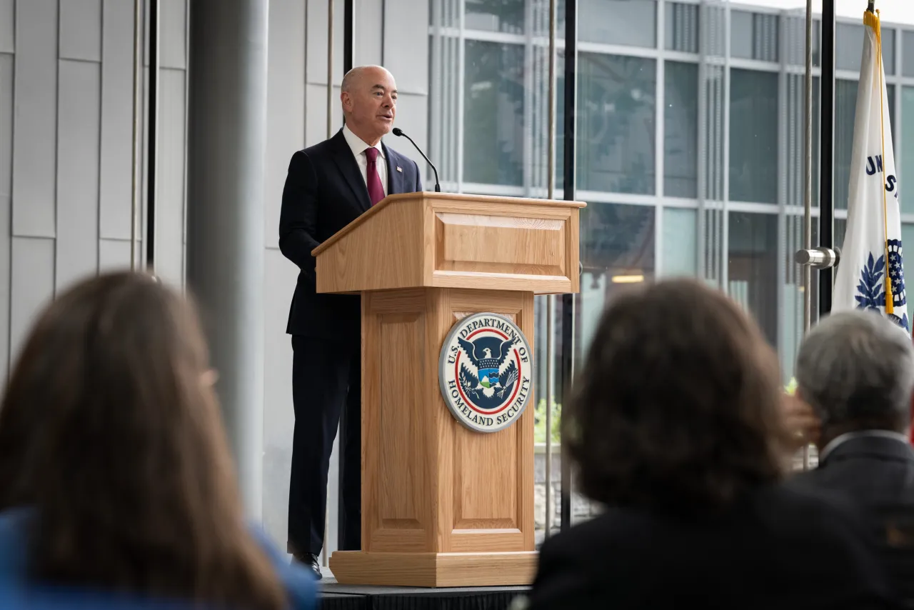 Image: DHS Secretary Alejandro Mayorkas Presents Outstanding American by Choice Award (06)