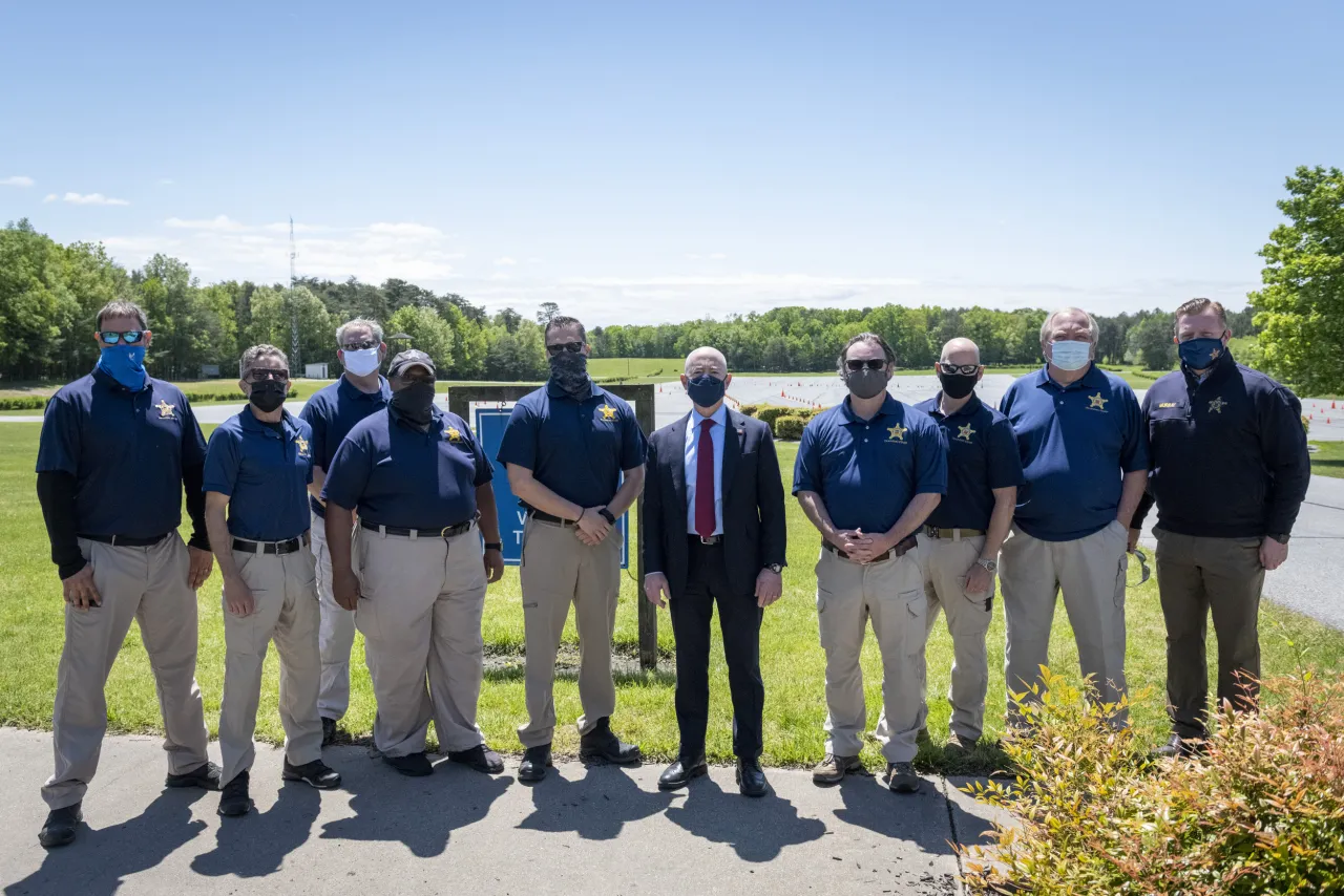 Image: DHS Secretary Alejandro Mayorkas Tours Secret Service Training Center (07)