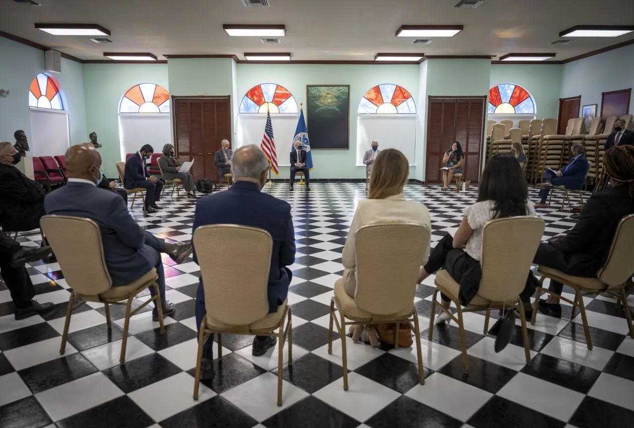 Image: DHS Secretary Alejandro Mayorkas Meets with Cuban-American Community Leaders (1)