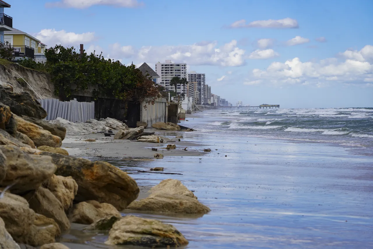 Image: Florida Beach Damaged by Hurricane Ian (1)