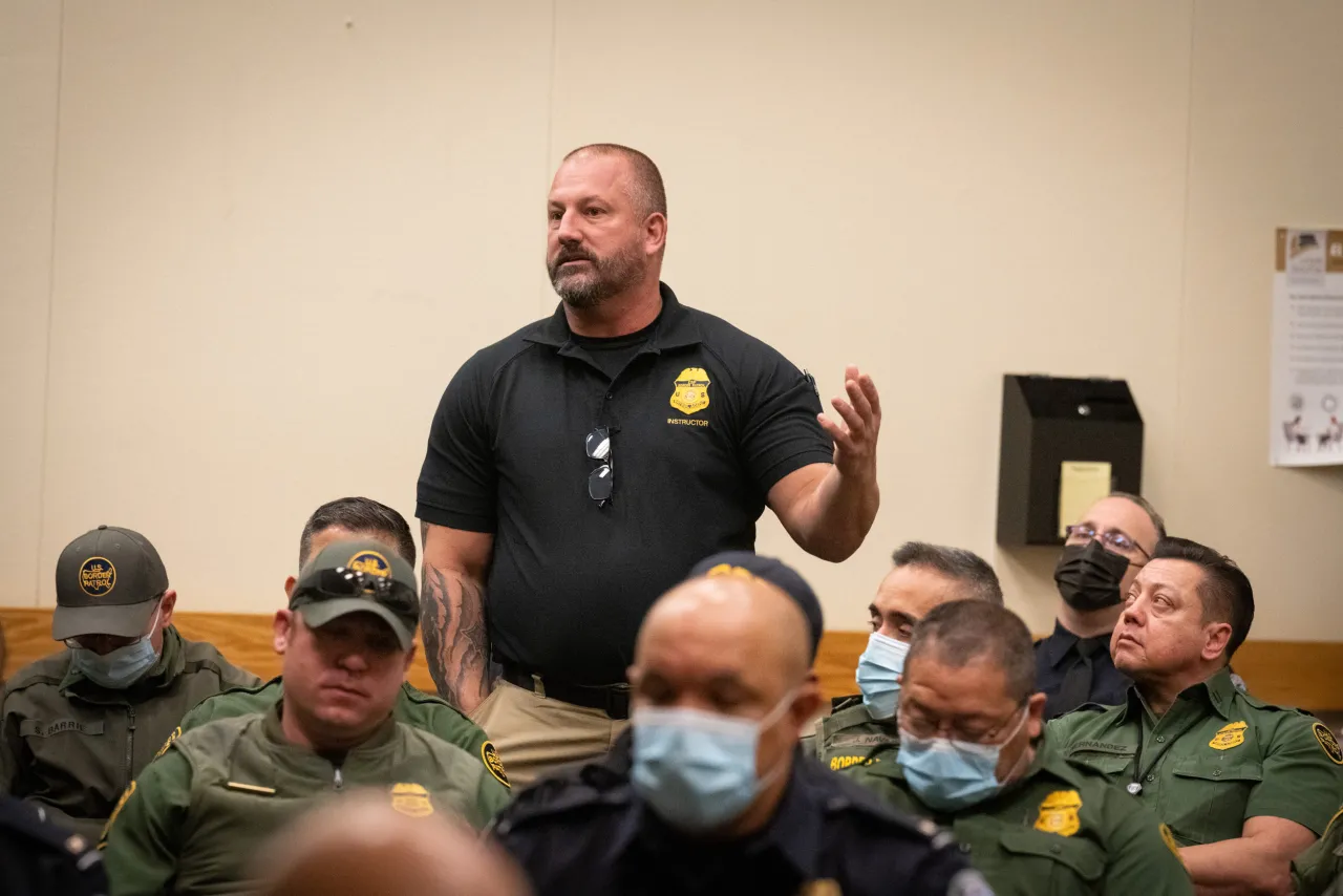 Image: DHS Secretary Alejandro Mayorkas Visits USBP El Paso Station (021)