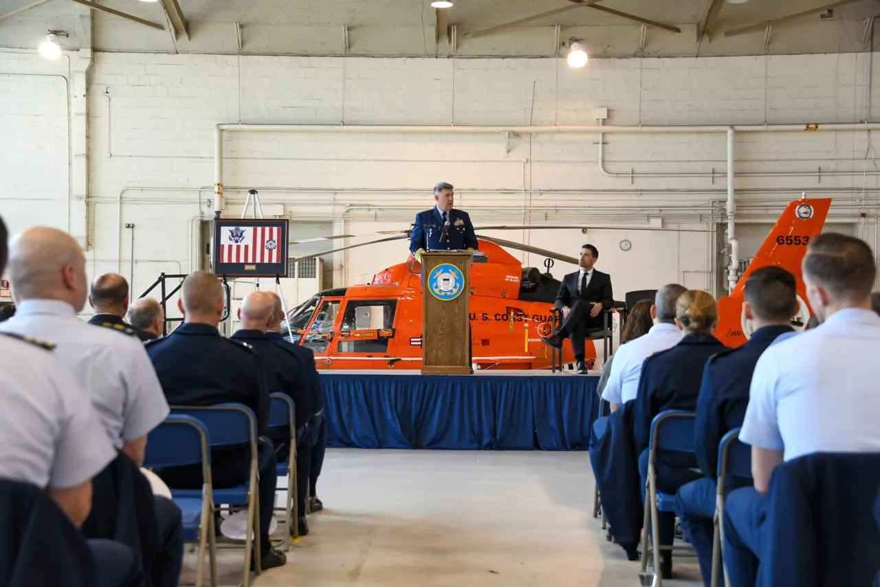 Image: US Coast Guard Service Secretary Recognition Ceremony (4)