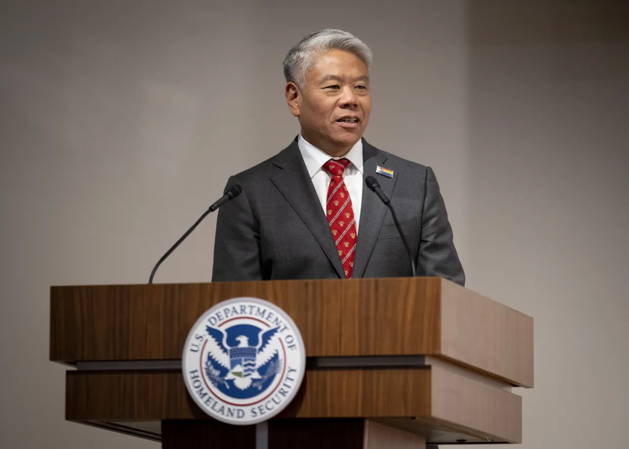 Image: DHS Deputy Secretary John Tien Participates in DHS Pride Event (020)