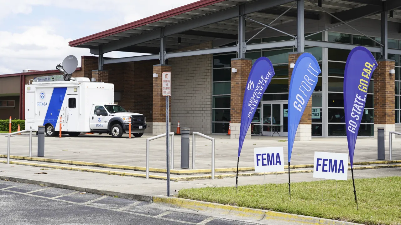 Image: FEMA Disaster Recovery Center at the Seminole State College in Sanford (1)