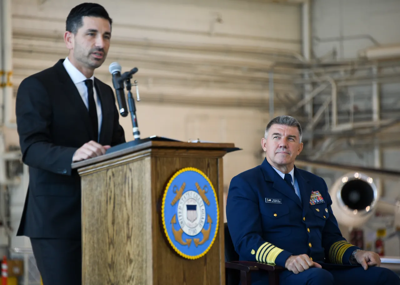 Image: US Coast Guard Service Secretary Recognition Ceremony (2)