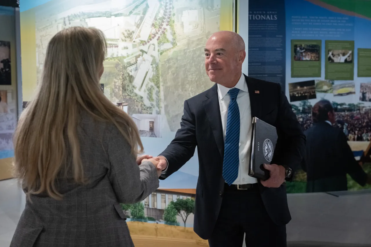 Image: DHS Secretary Alejandro Mayorkas Travels to San Diego, CA (006)