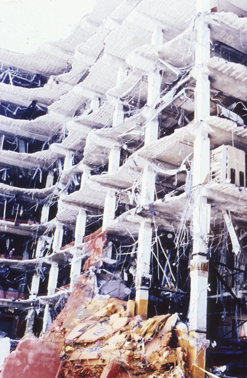 Image: Oklahoma City Bombing - A Cross Section of the Damage (3)