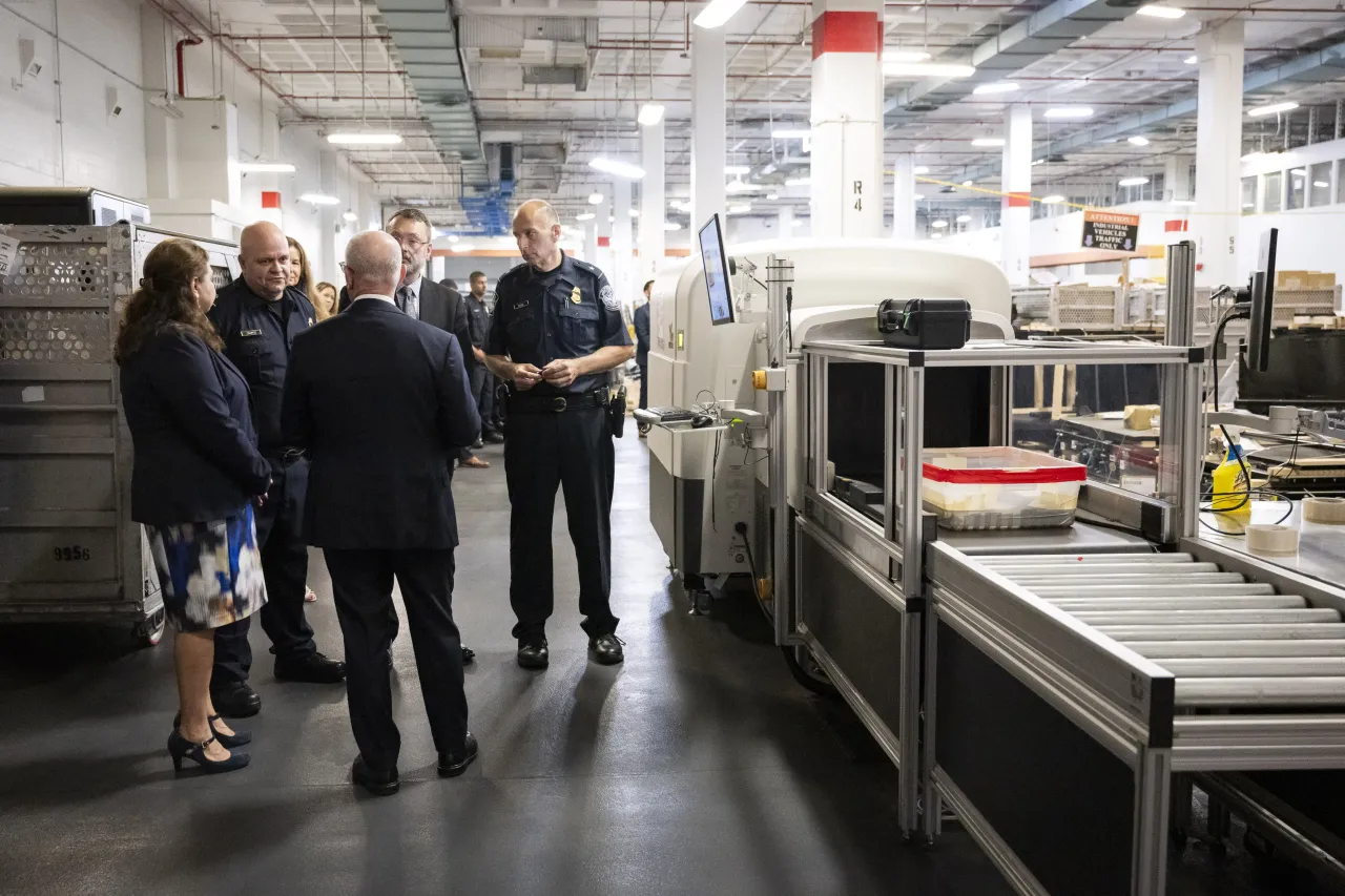 Image: DHS Secretary Alejandro Mayorkas Tours the CBP IMF at JFK (071)