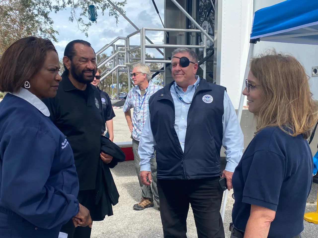 Image: Representatives Al Green and Val Demings Visit a FEMA Disaster Recovery Center (1)