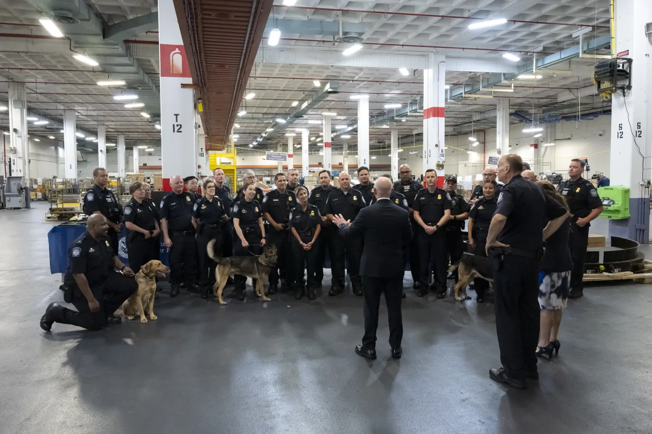 Image: DHS Secretary Alejandro Mayorkas Tours the CBP IMF at JFK (088)