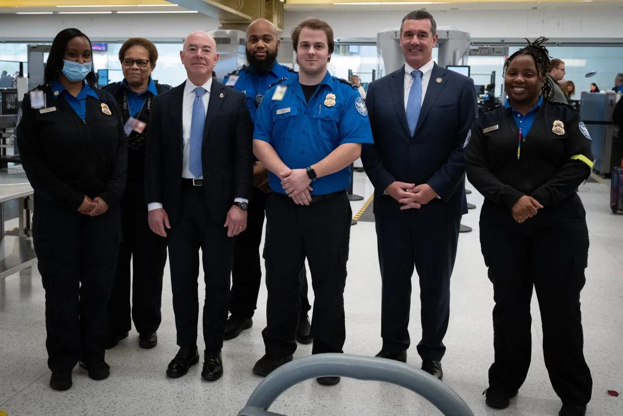 Image: DHS Secretary Alejandro Mayorkas Swears In TSA Administrator(025)