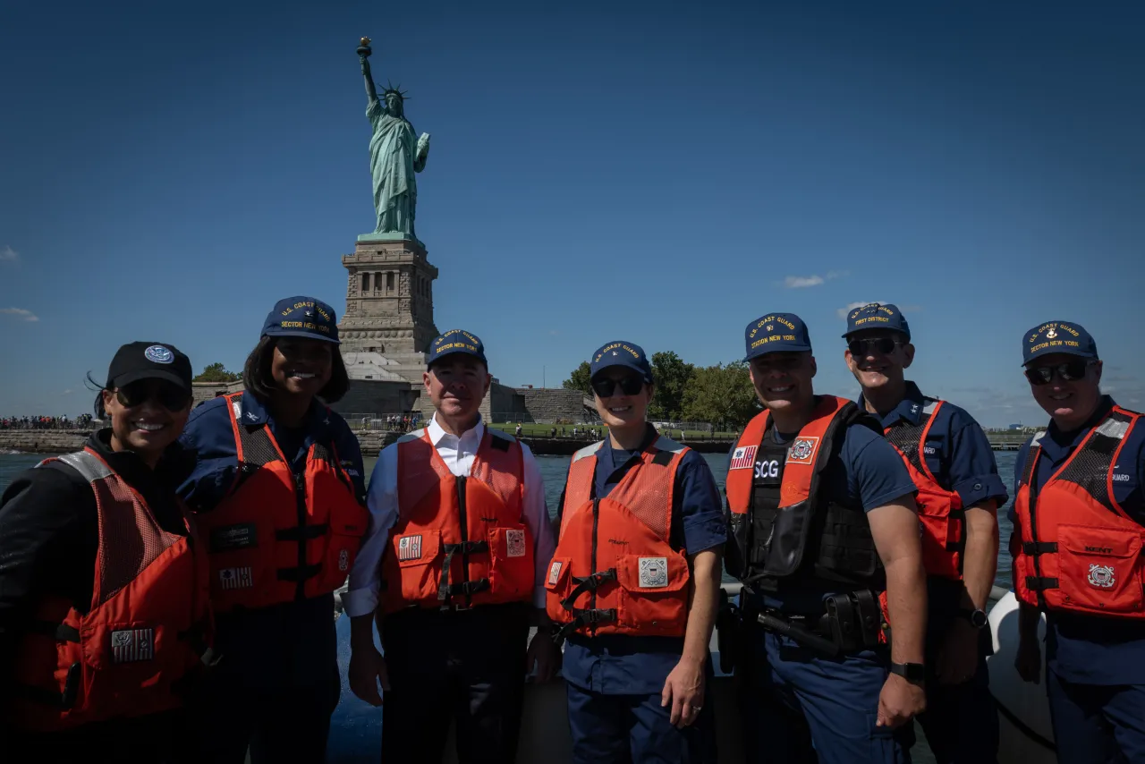 Image: DHS Secretary Alejandro Mayorkas Travels to NY and NJ (018)