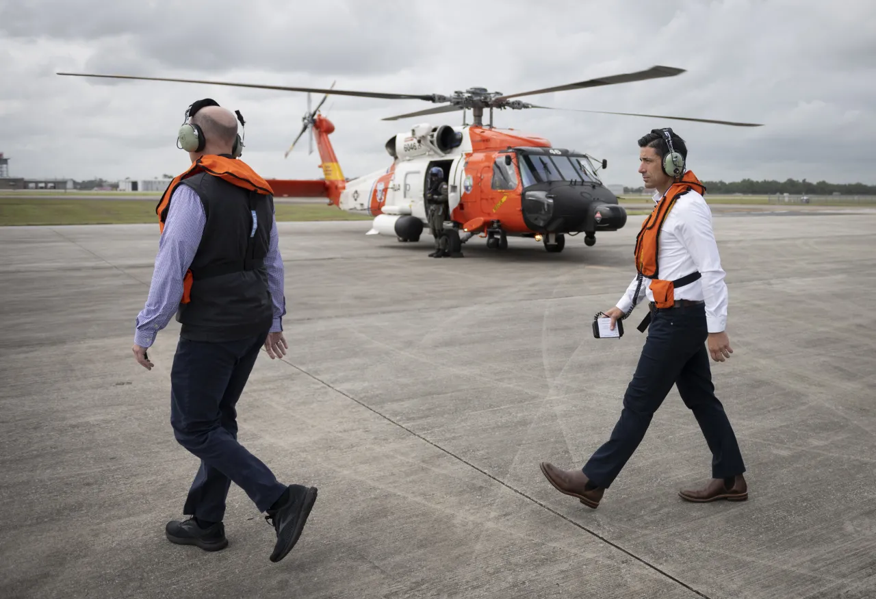 Image: Acting Secretary Wolf Receives Briefing by Louisiana Offshore Oil Port Services (1)