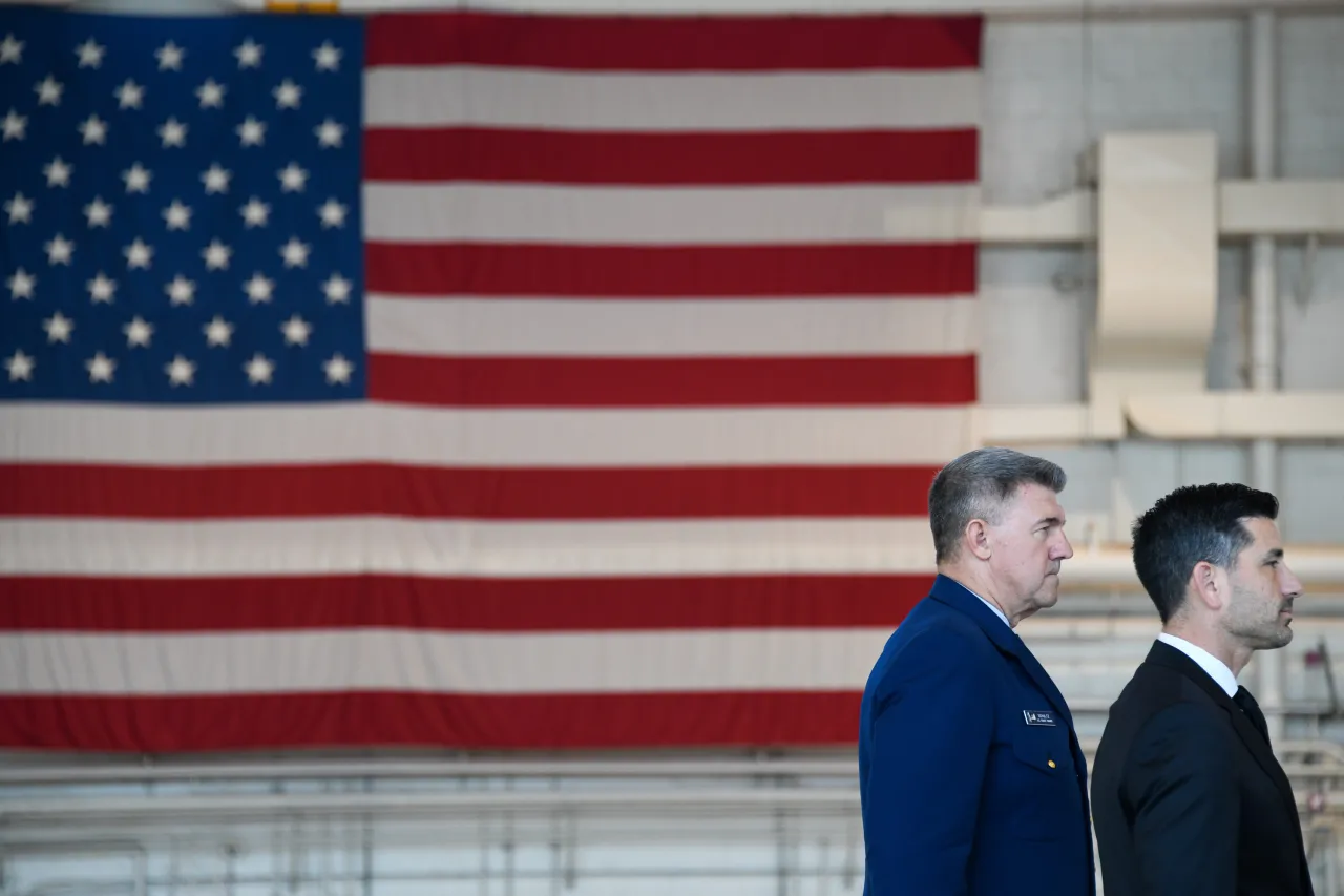 Image: US Coast Guard Service Secretary Recognition Ceremony (11)