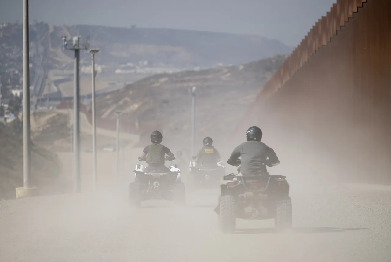 Image: Acting Secretary Wolf Participates in an Operational Brief and ATV Tour of the Border Wall (10)