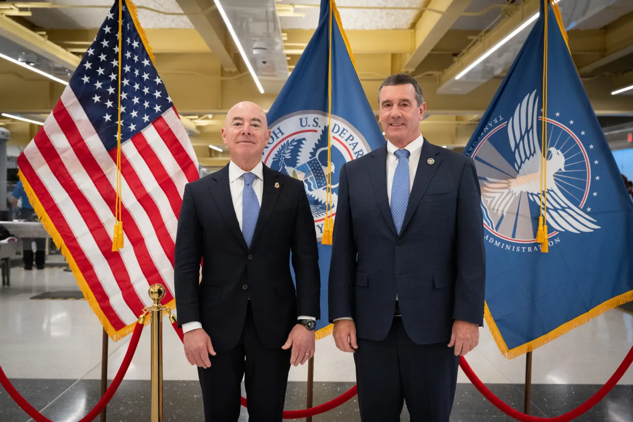 Image: DHS Secretary Alejandro Mayorkas Swears In TSA Administrator(020)