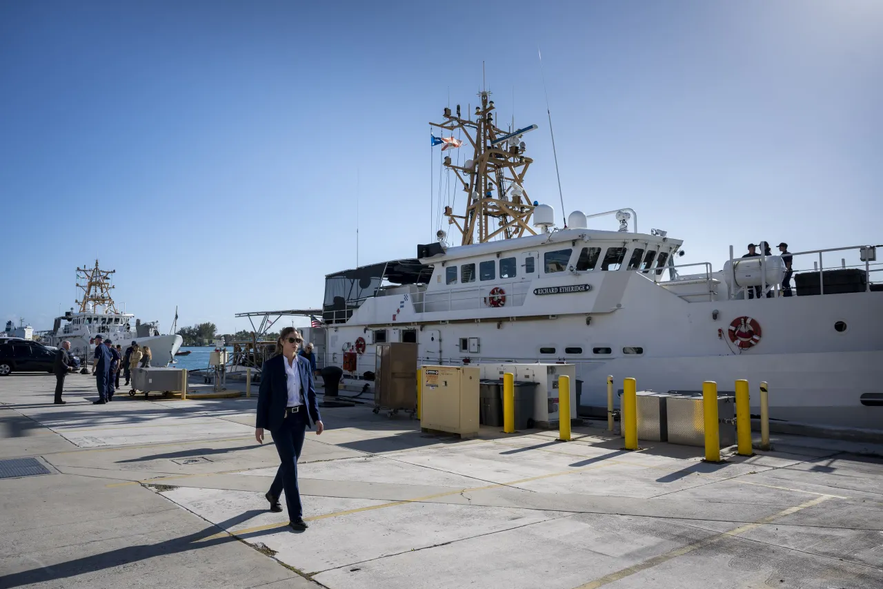 Image: DHS Secretary Alejandro Mayorkas Travels to Miami, Florida (138)