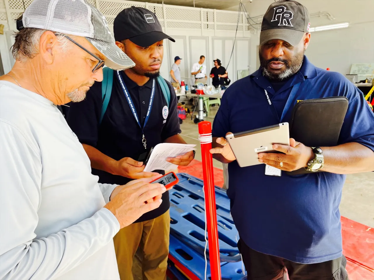 Image: FEMA Disaster Survivor Assistance Teams Help After Hurricane Ian (4)