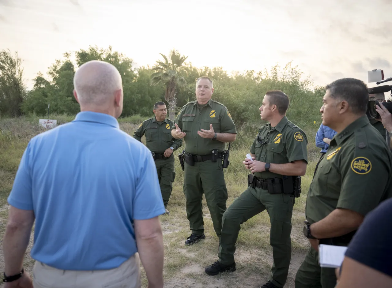 Image: DHS Secretary Alejandro Mayorkas Participates Border Tour with U.S. Border Patrol (016)