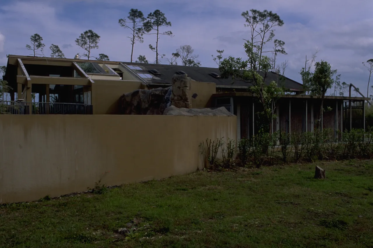 Image: Hurricane Andrew - Houses and Businesses Damaged (12)