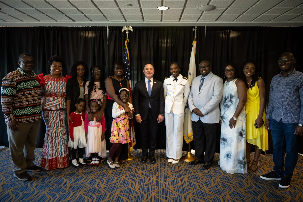 Image: DHS Secretary Alejandro Mayorkas Delivers Remarks at USCG Academy Commencement Address 2023 (088)